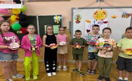 20.06.2025г. в ЛТП  "Весёлый улей", в преддверии  Дня памяти и скорби, в отрядах проведены мастер-классы, беседы на тему: "Никто не забыт, ничто не забыто!"